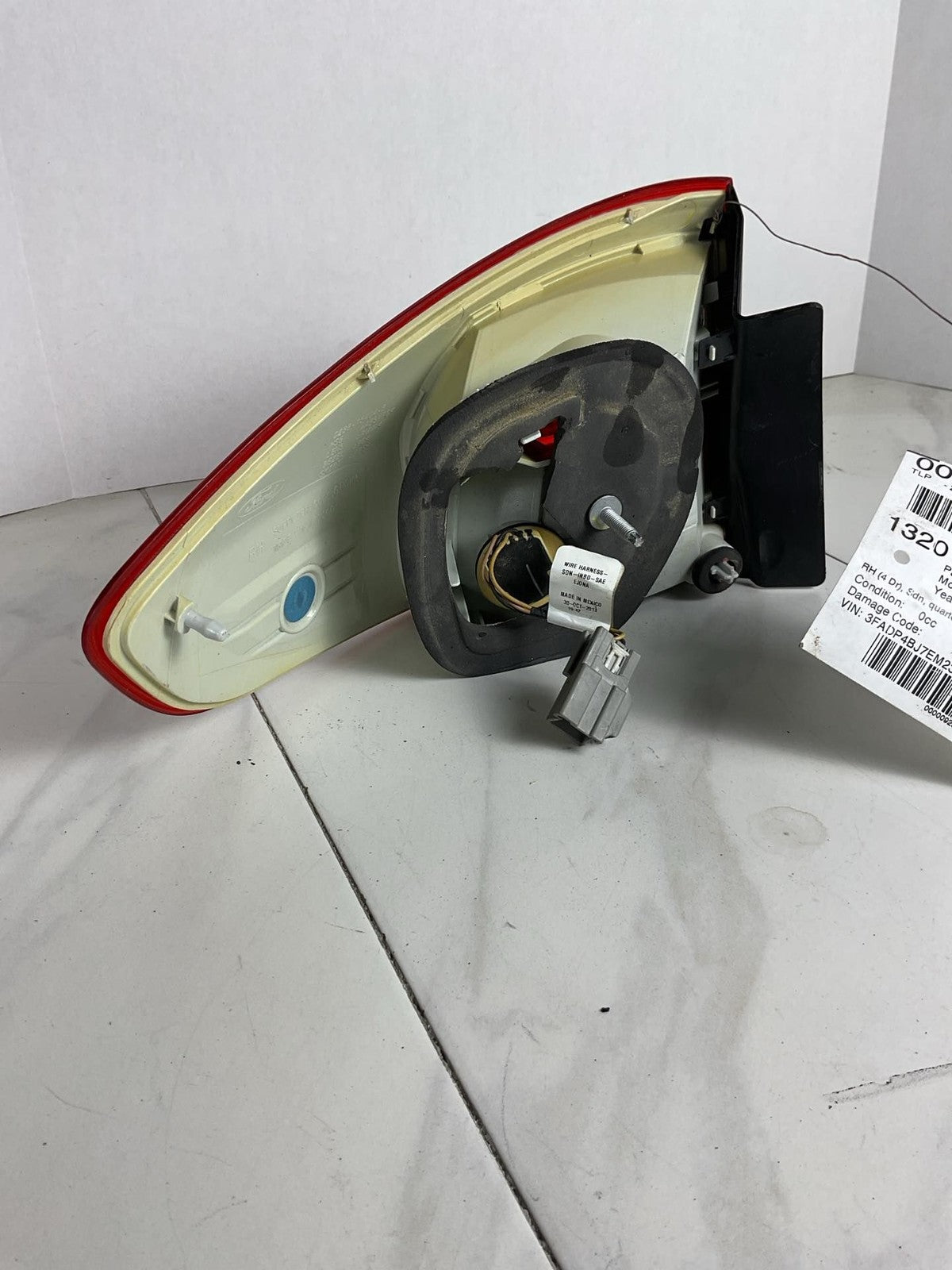 Tail Light Assembly FORD FIESTA Right 14 15 16 17 18 194