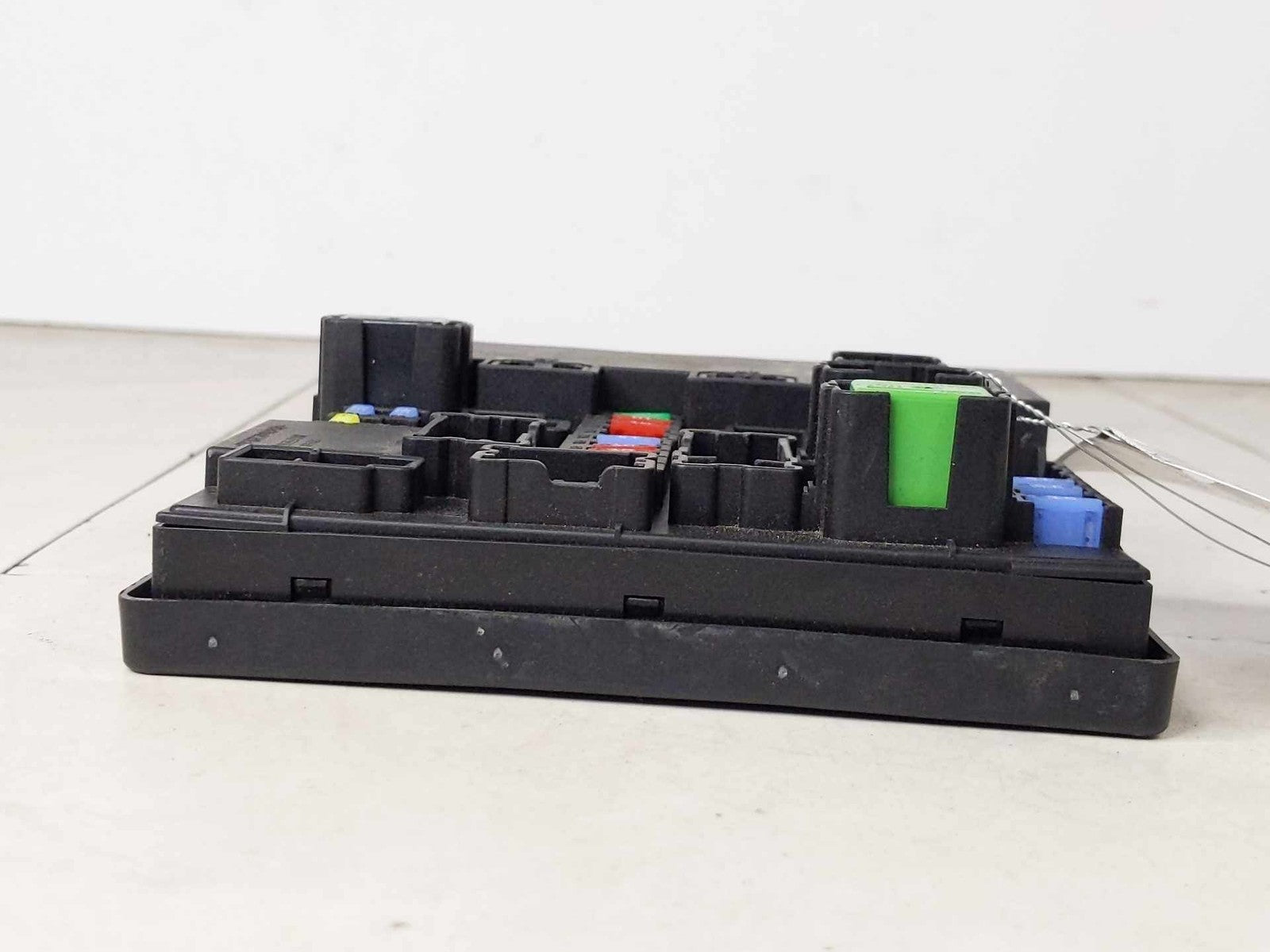 Cabin Fuse Box NISSAN LEAF 135