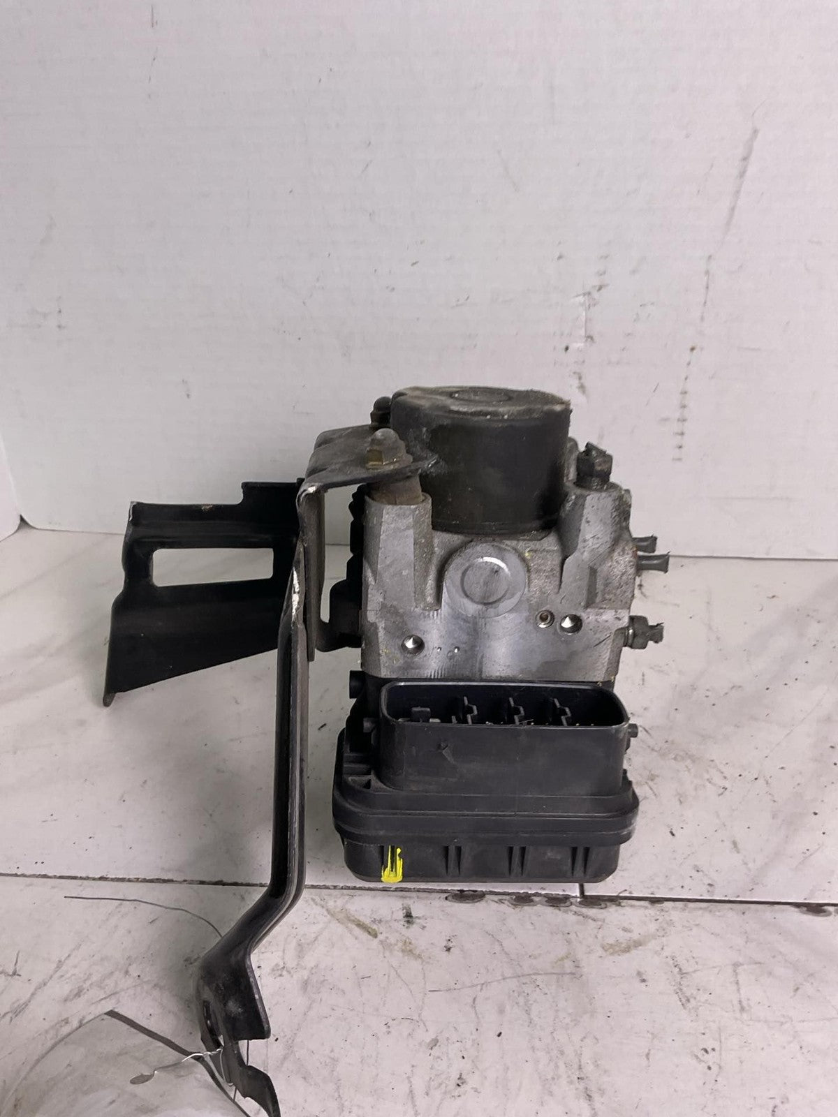 Anti-lock Brake Parts LEXUS ES330 04 05 060