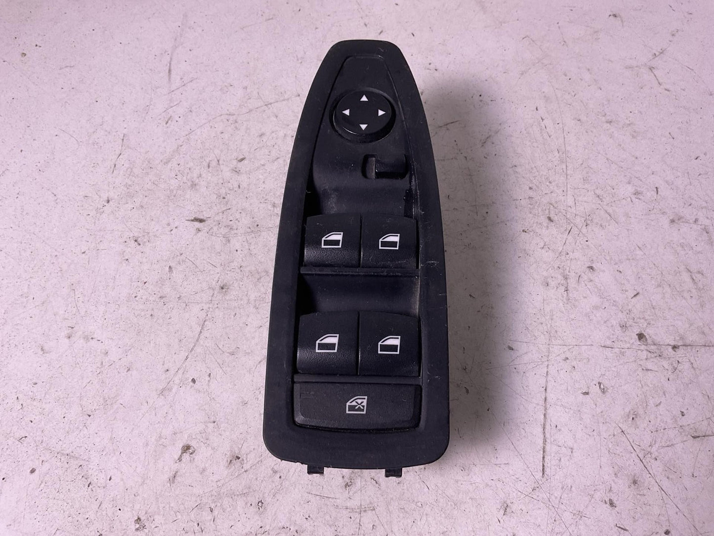 Door Switch Front (DISCONTINUED) BMW 530 SERIES 140