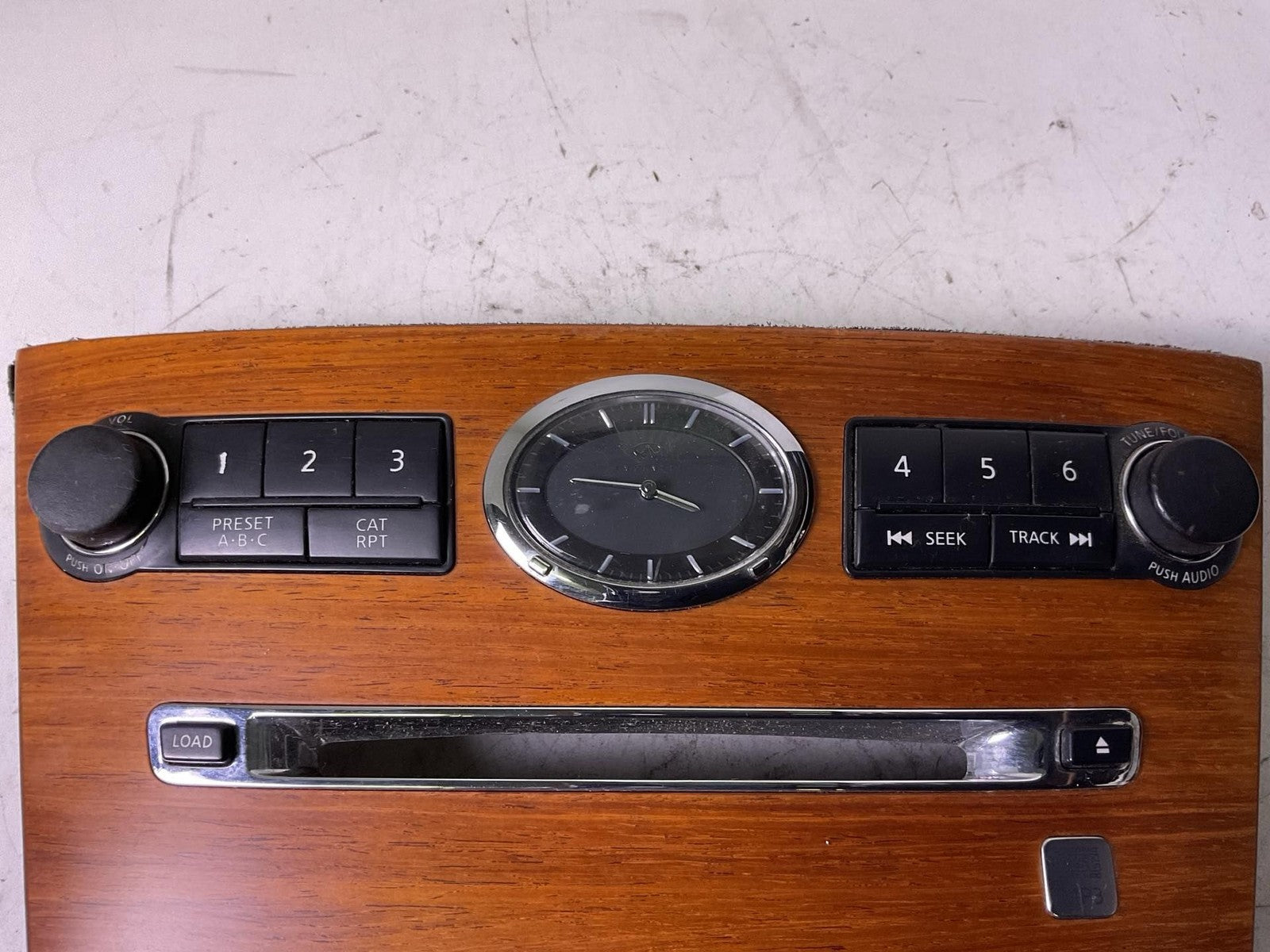 Audio & Visual Equip.(radio) INFINITI M45 06 071