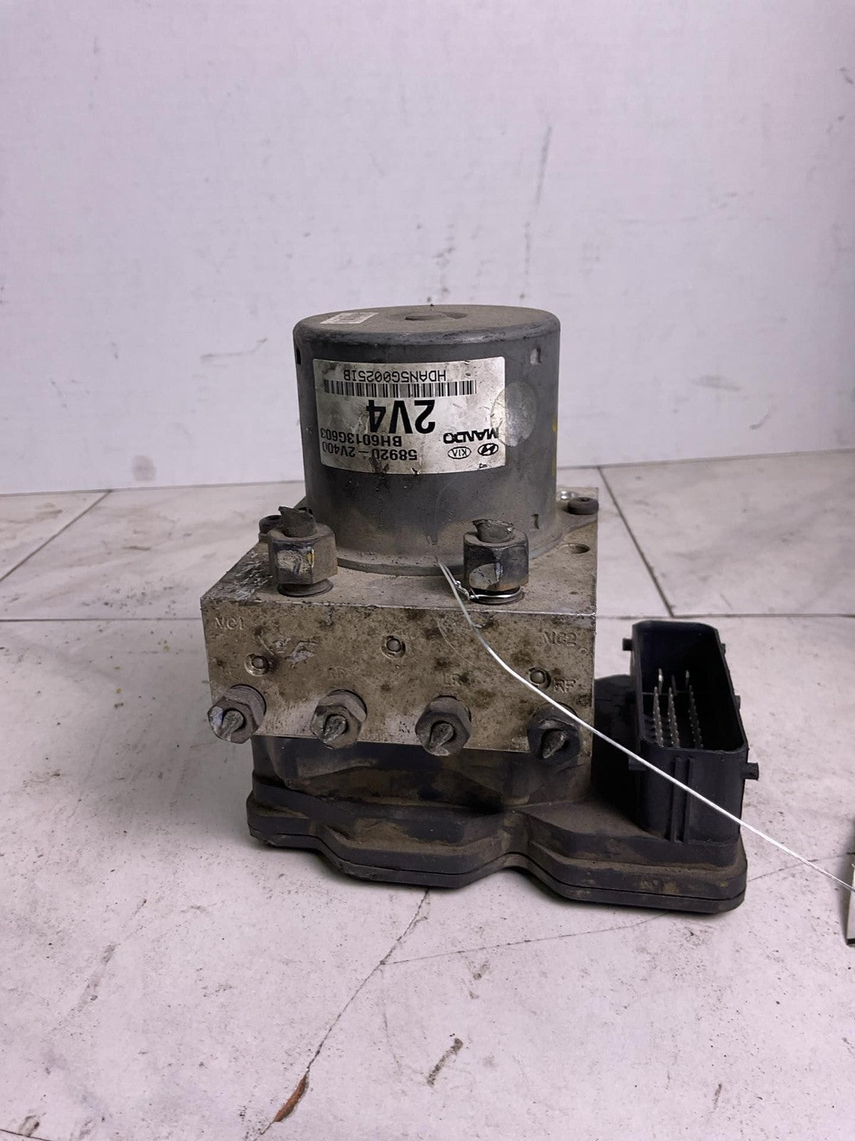 Anti-lock Brake Parts HYUNDAI VELOSTER 12 133