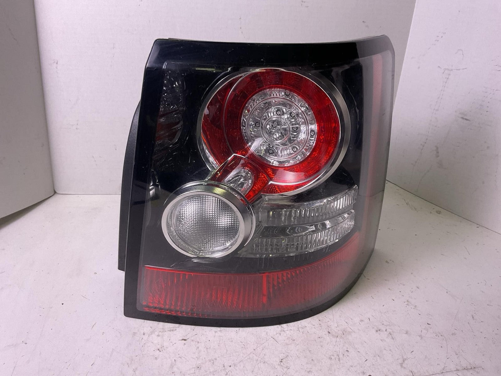 Tail Light Assembly Right Passenger Side For 2012 2013 Range Rover Sport0