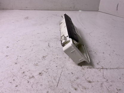 Front Console NISSAN VERSA 213