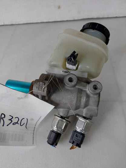 Master Cylinder INFINITI FX SERIES 03 04 051