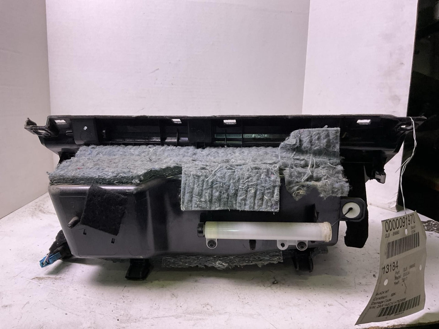 Glove Box GIULIA 17 18 19 20 212