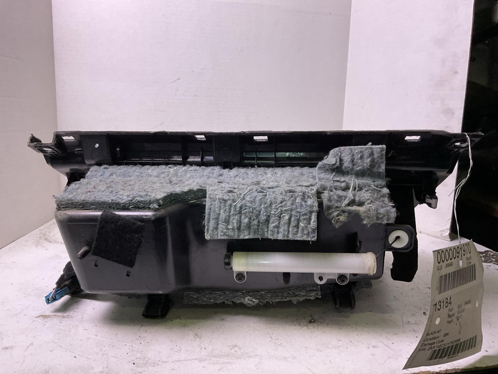 Glove Box GIULIA 17 18 19 20 212