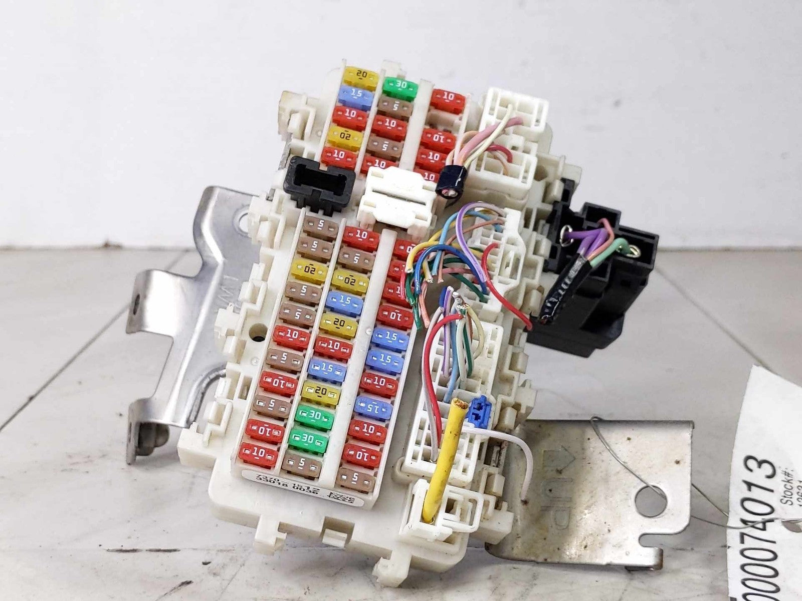 Cabin Fuse Box NISSAN ALTIMA 190