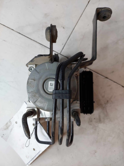 Anti-lock Brake Parts for 2017-2019 FORD ESCAPE4