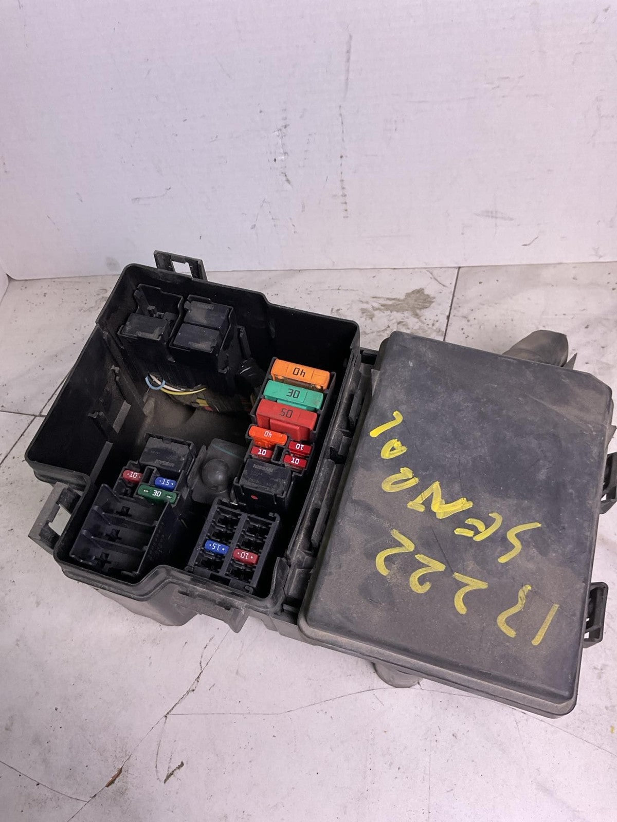 Engine Fuse Box NISSAN SENTRA 20 21 22 23 240