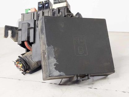 Engine Fuse Box FORD FIESTA 11 12 138