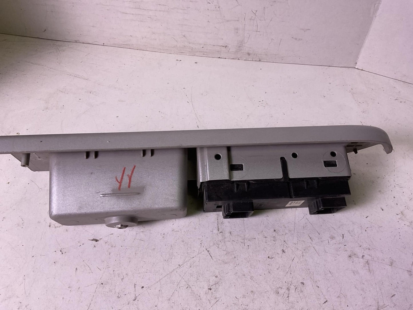 Door Switch Front MERCURY MARINER 08 09 10 114