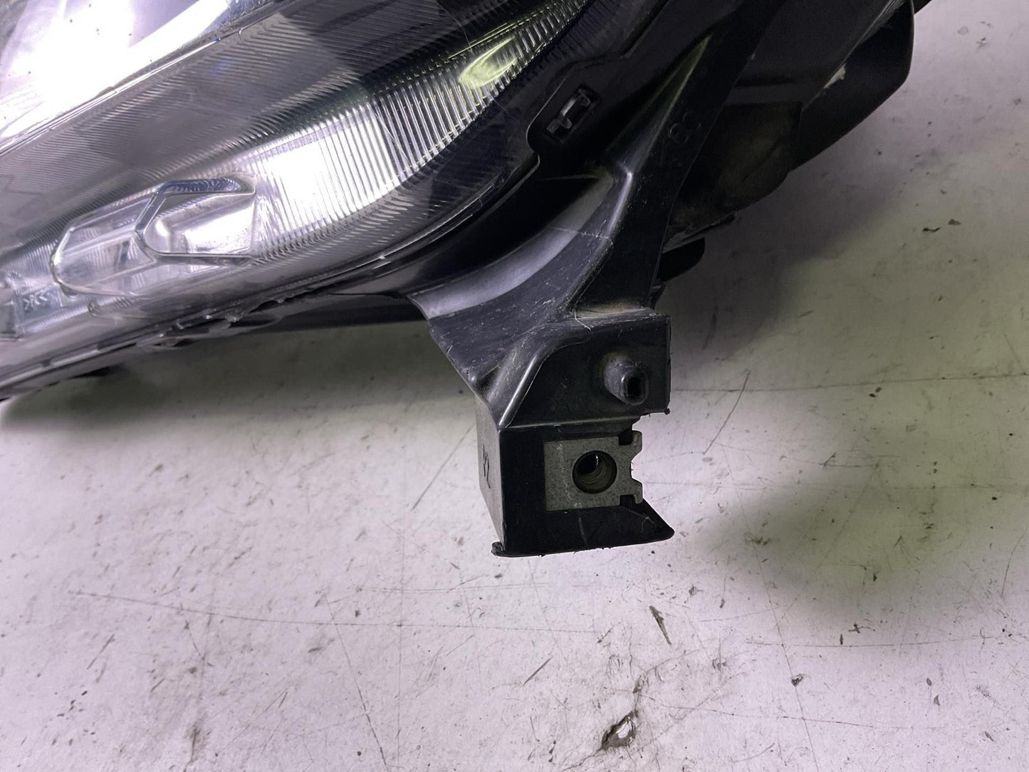 Headlamp Assembly NISSAN VERSA Left 15 161