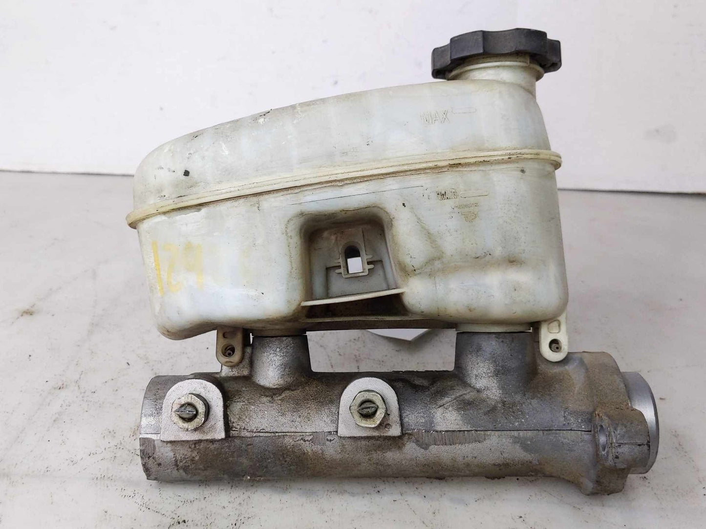 Master Cylinder CHEVY SILVERADO 1500 03 04 05 06 072