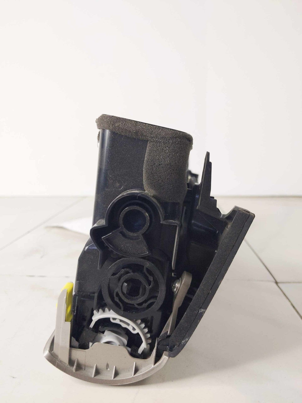 Air Cond./heater Vents LEXUS IS250 142