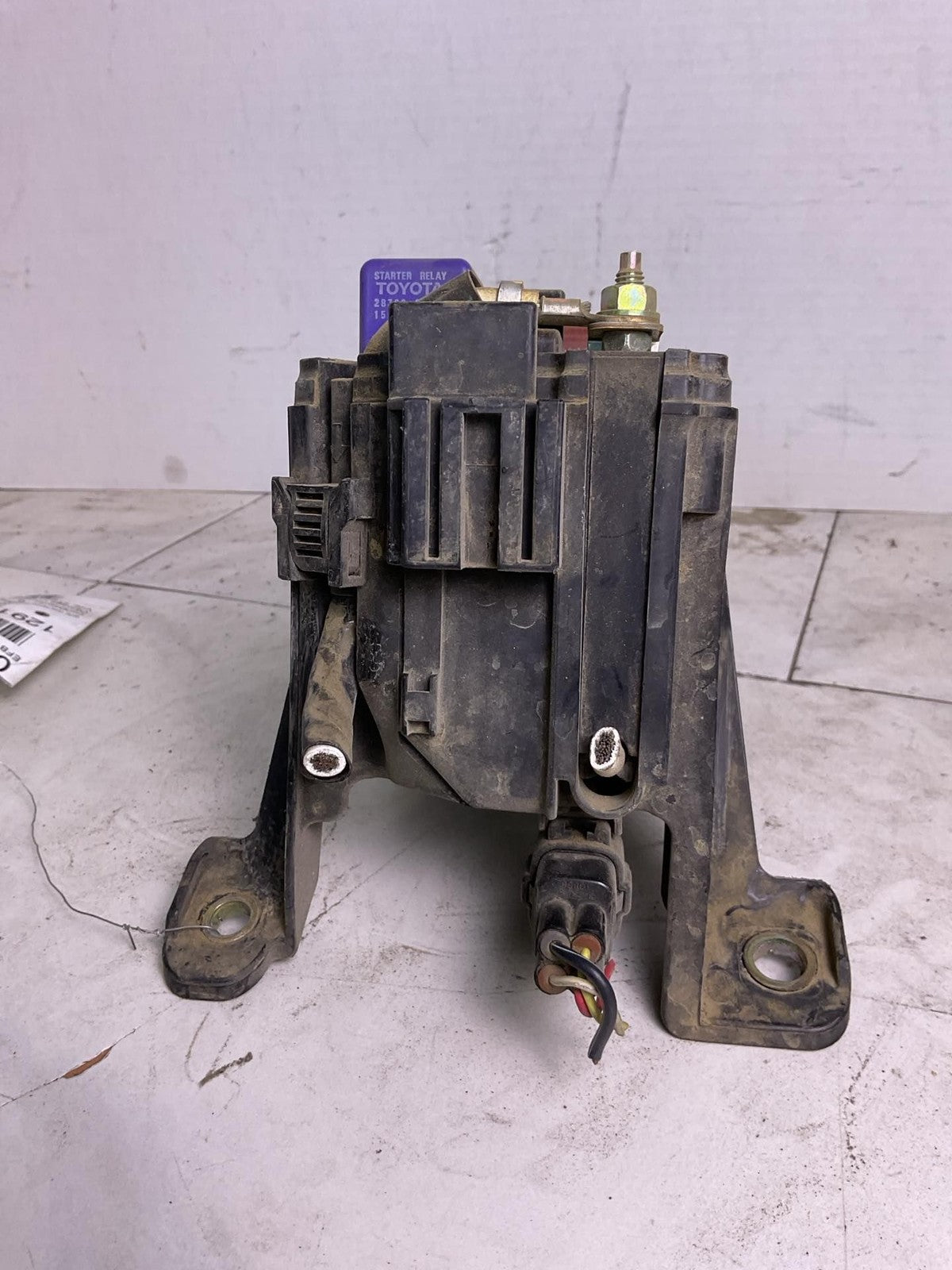 Engine Fuse Box TOYOTA TACOMA 01 02 03 042