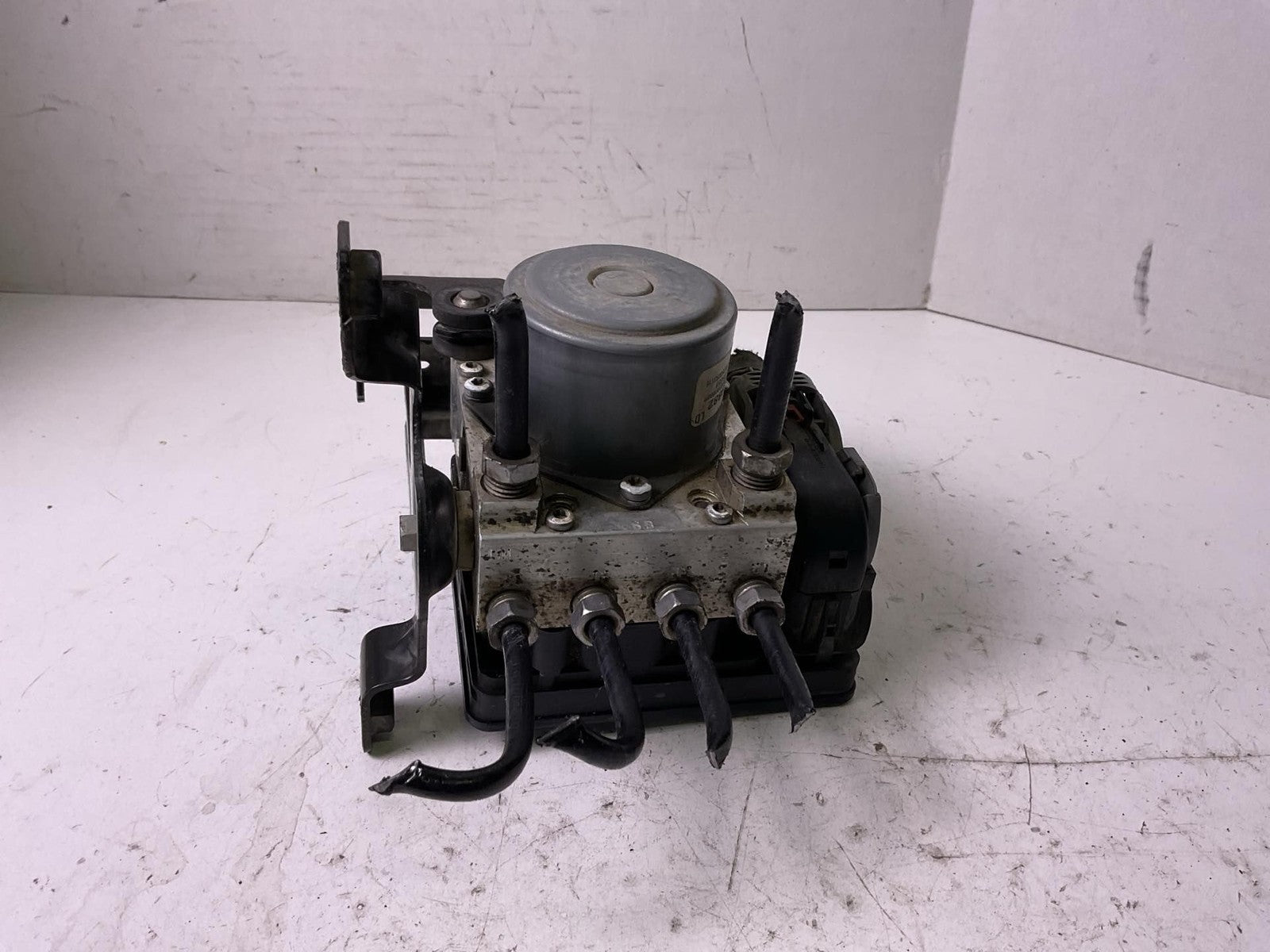 Anti-lock Brake Parts GMC SIERRA 1500 14 15 162