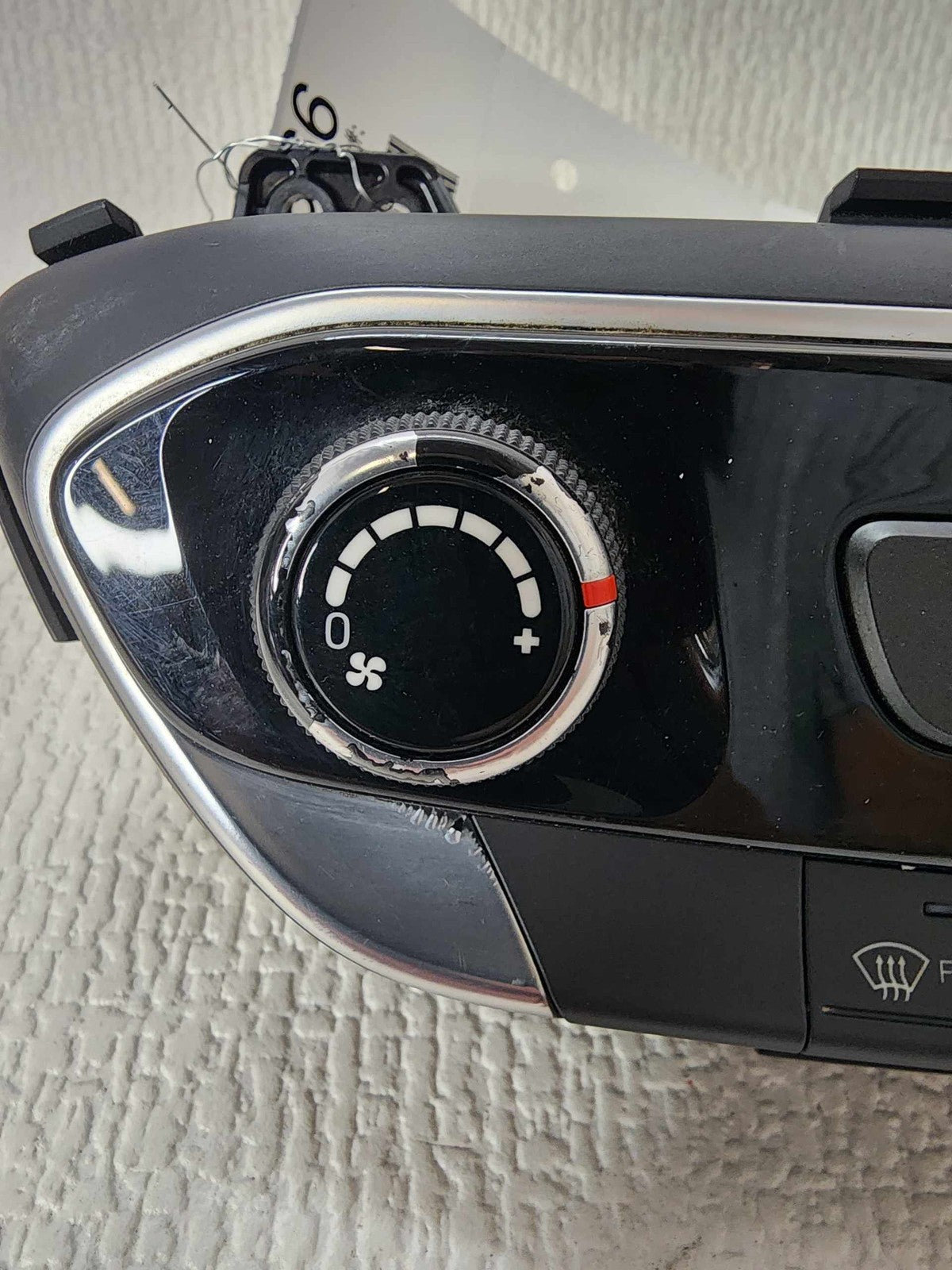 Heater A/c Control HYUNDAI ELANTRA 18 19 202