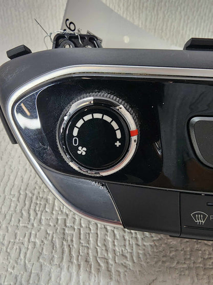 Heater A/c Control HYUNDAI ELANTRA 18 19 202