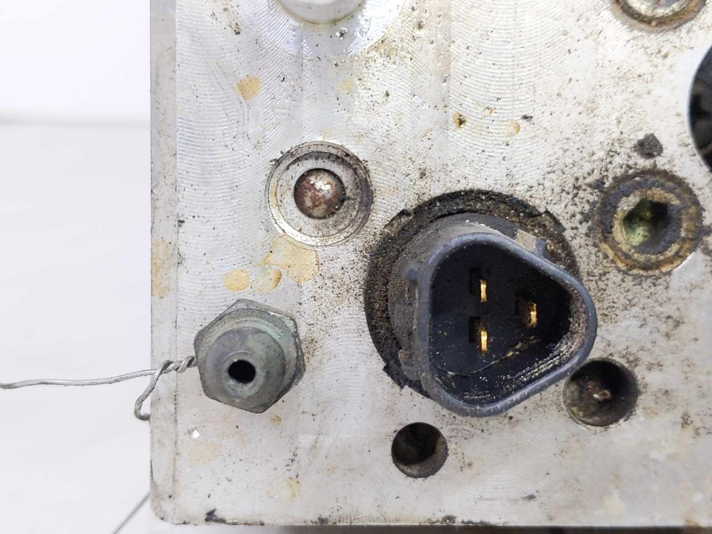 Anti-Lock Brake Pump Module Control Assembly Fr 2001 2002 2003 TOYOTA HIGHLANDER6