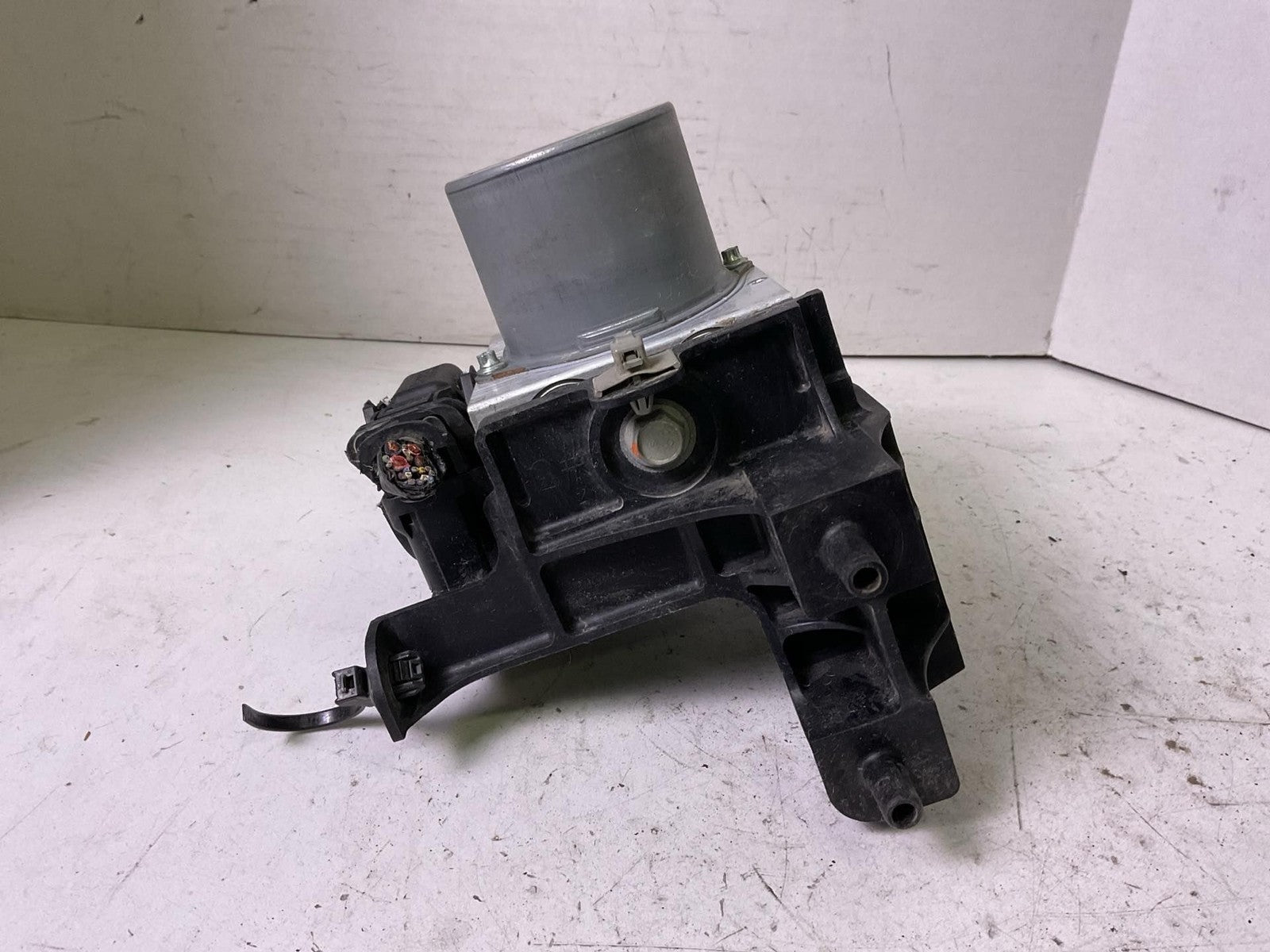 Anti-lock Brake Parts CHEVY CRUZE 183