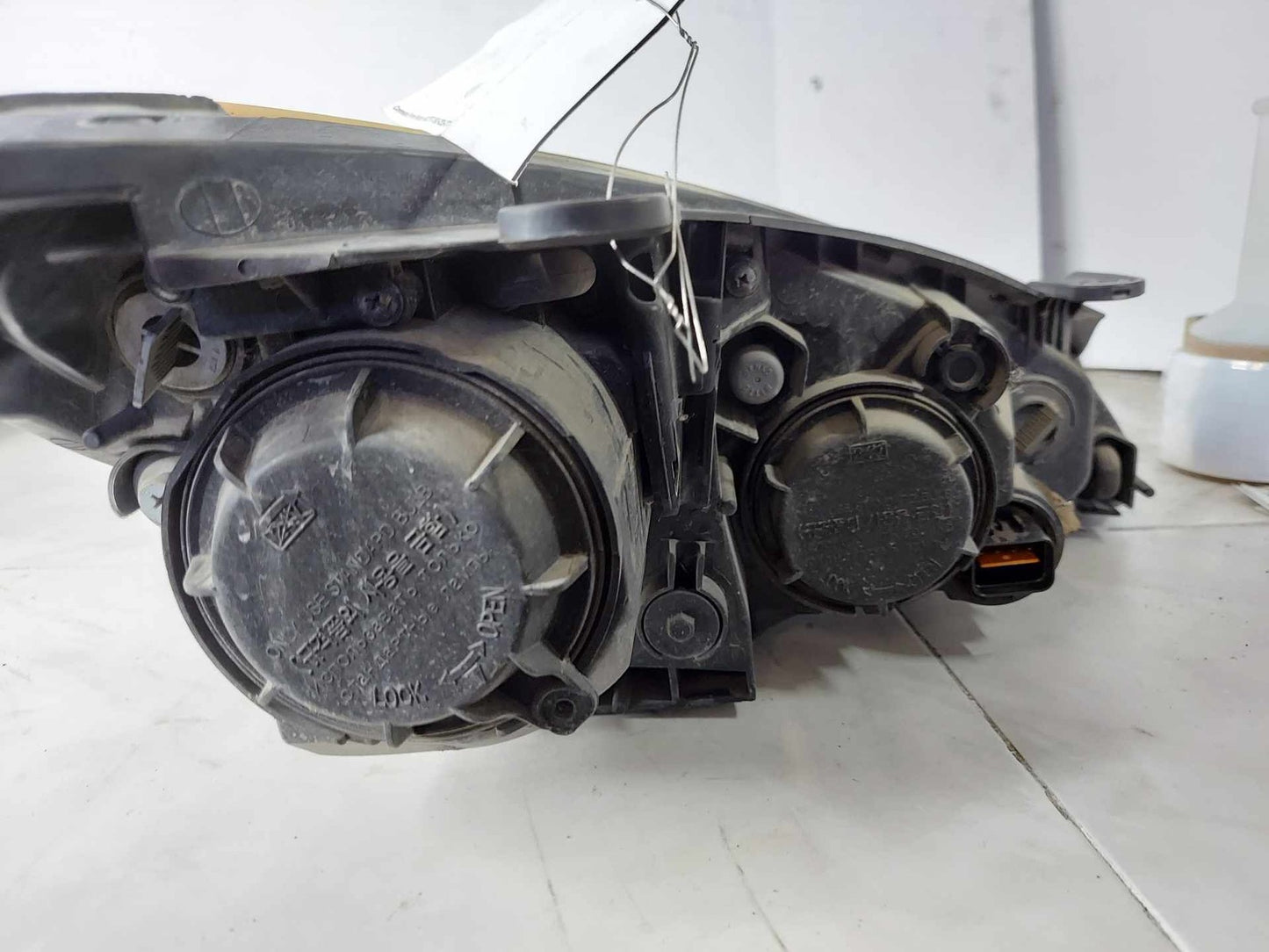 Headlamp Assembly HYUNDAI GENESIS Left 09 10 11 123