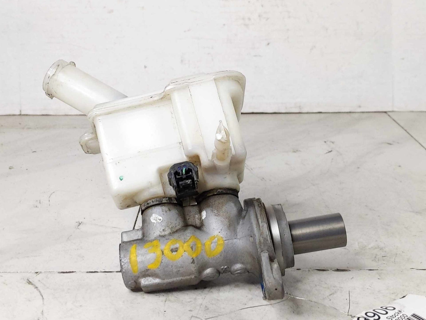 Master Cylinder NISSAN VERSA 12 13 14 15 16 17 18 190