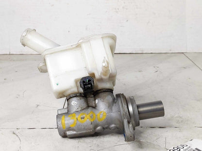 Master Cylinder NISSAN VERSA 12 13 14 15 16 17 18 190