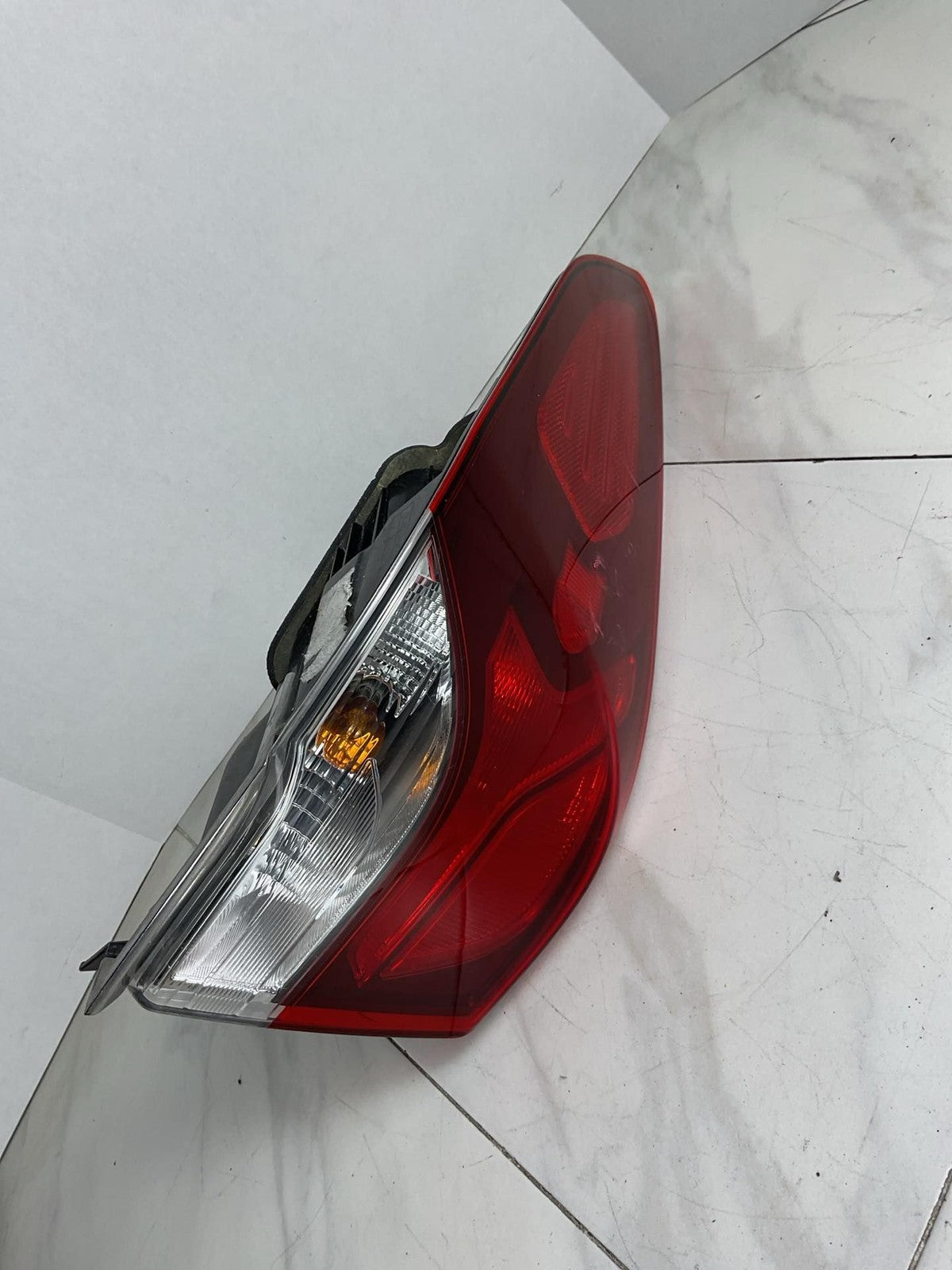 Tail Light Assembly HYUNDAI SONATA Right 18 196