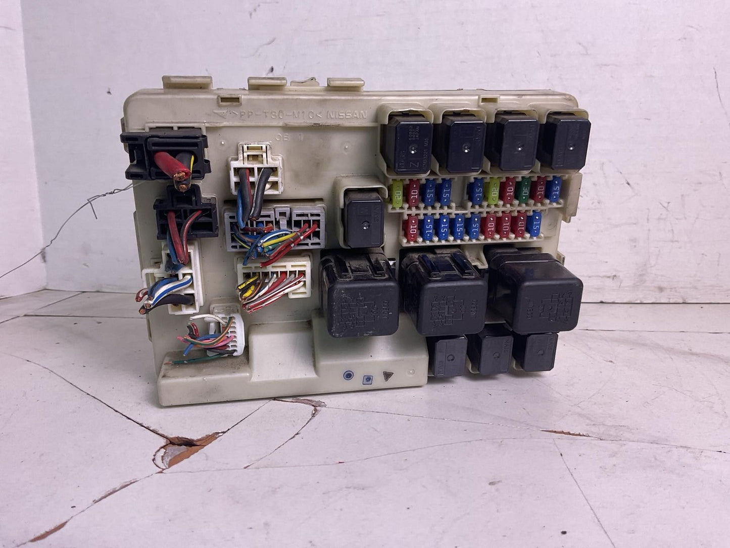 Engine Fuse Box NISSAN MAXIMA 07 081