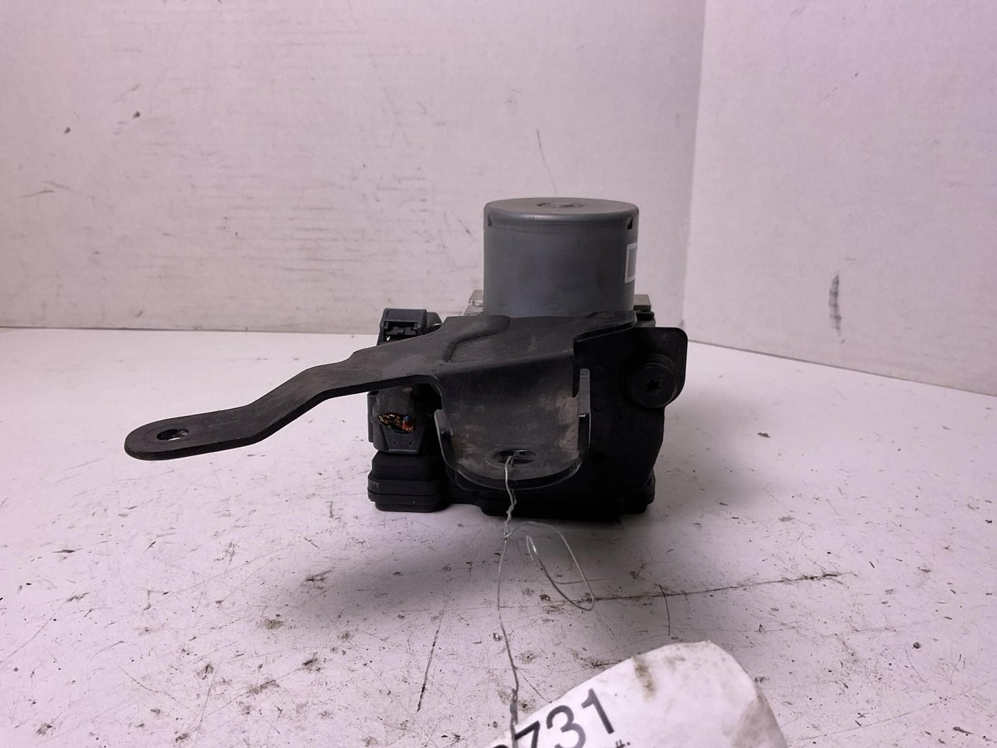 Anti-lock Brake Parts TOYOTA HIGHLANDER 01 02 033