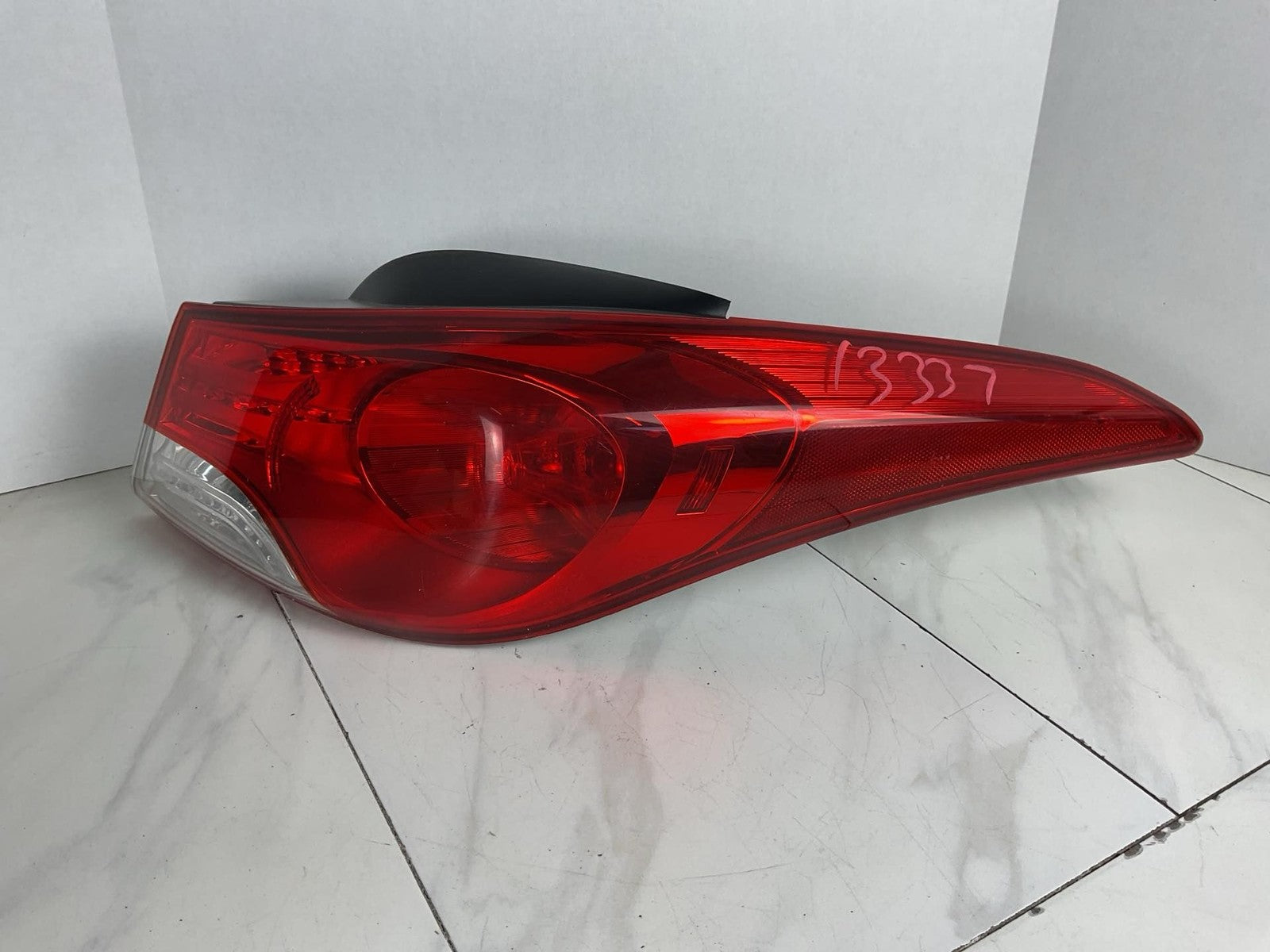 Tail Light Assembly HYUNDAI ELANTRA Right 11 12 131