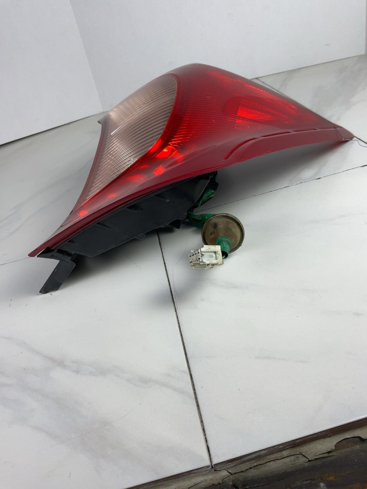 Tail Light Assembly NISSAN VERSA Right 14 15 16 17 18 191