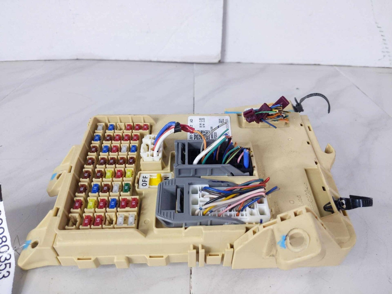 Cabin Fuse Box HYUNDAI ELANTRA 170