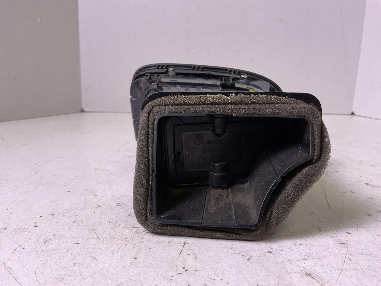 Air Cond./heater Vents GOLF EXCEPT GTI 123