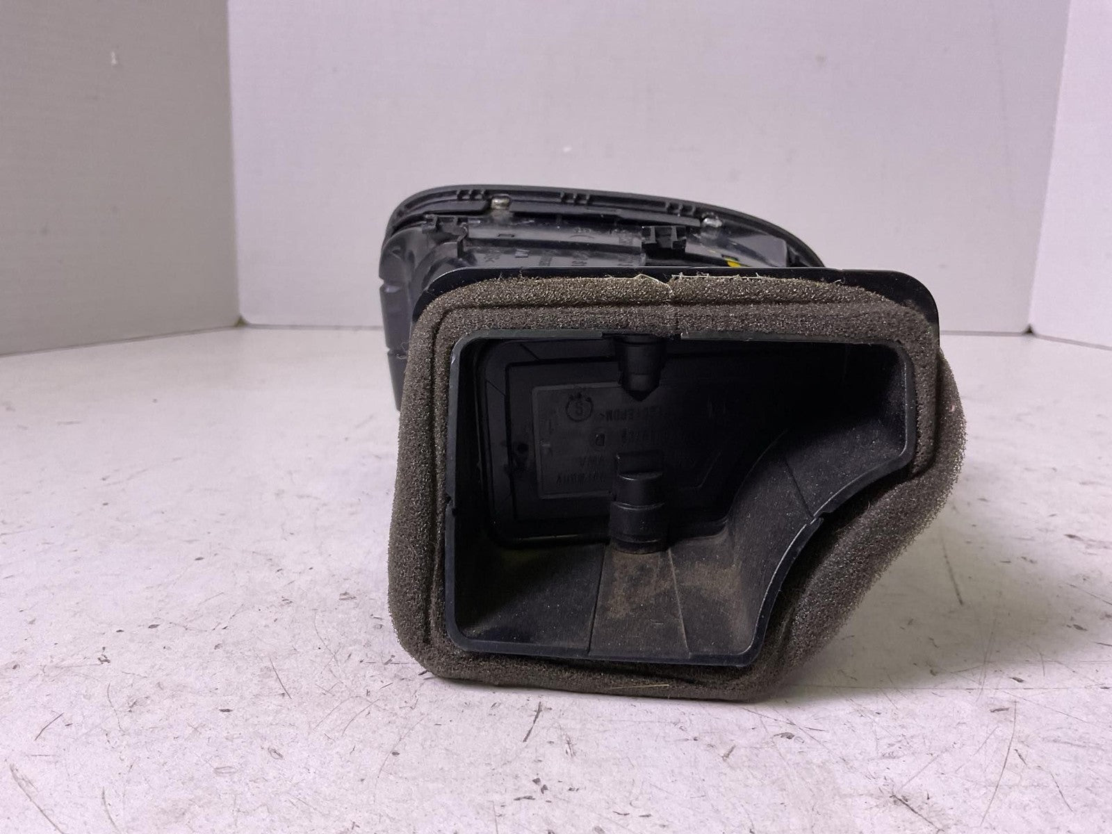 Air Cond./heater Vents GOLF EXCEPT GTI 123