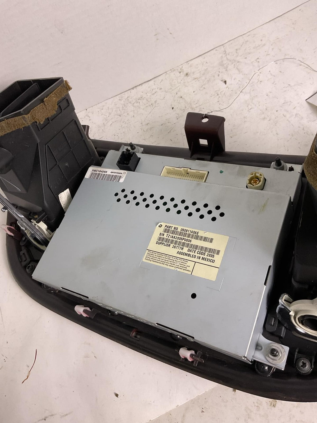 Audio & Visual Equip.(radio) DODGE DART 15 161