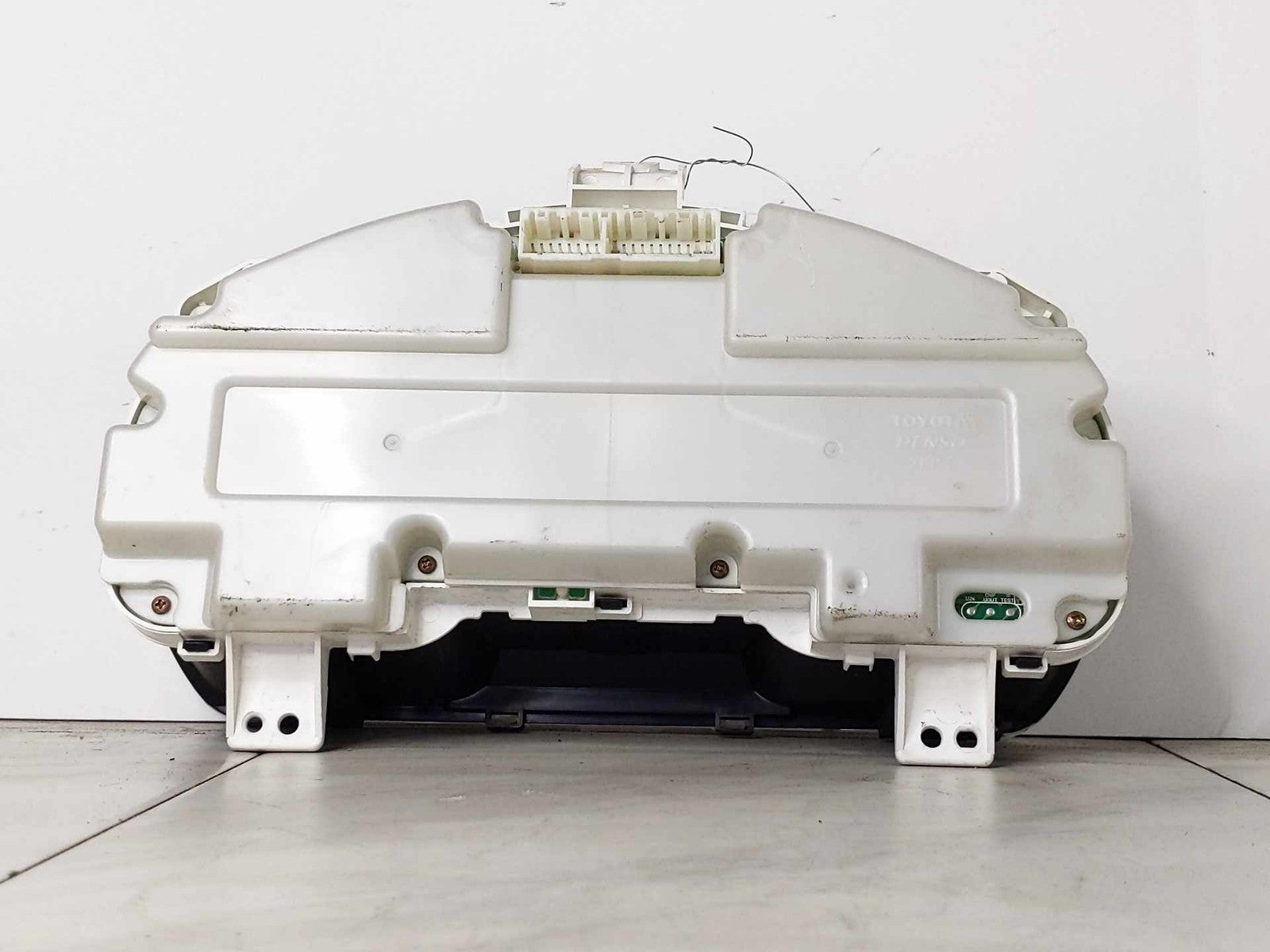 Speedometer TOYOTA HIGHLANDER 01 02 031