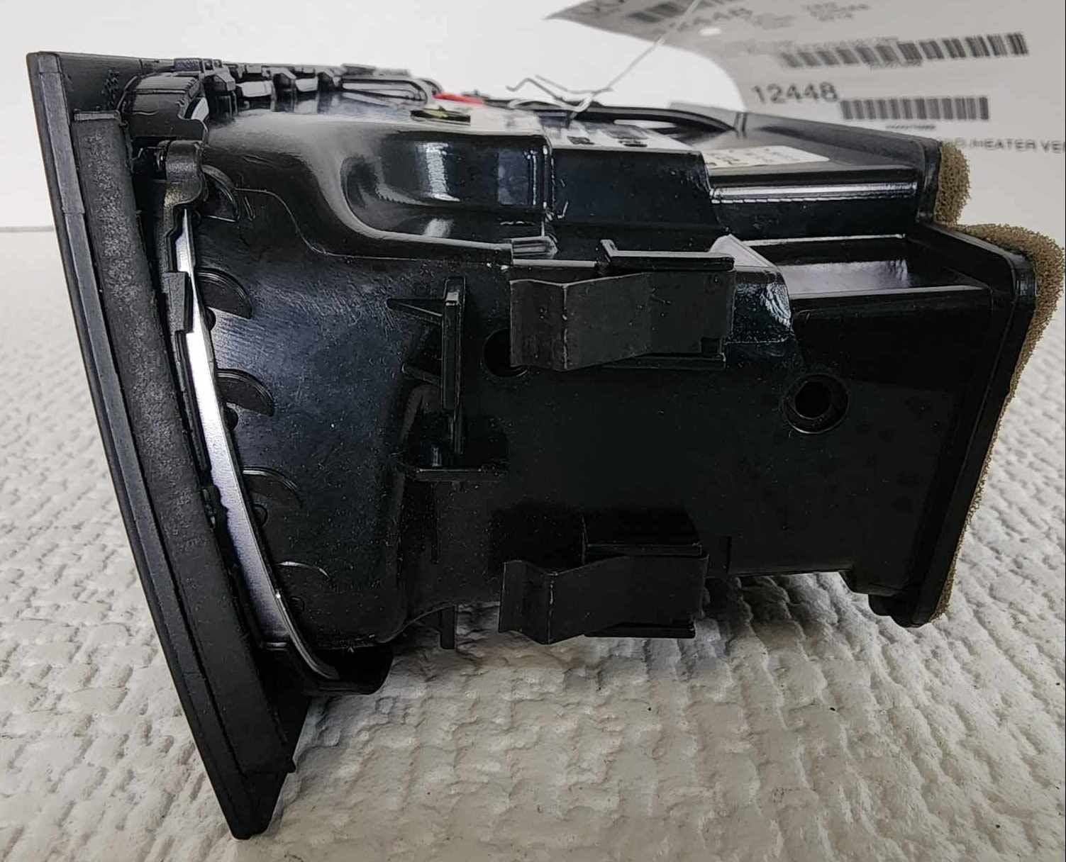 Air Cond./heater Vents AUDI A5 137