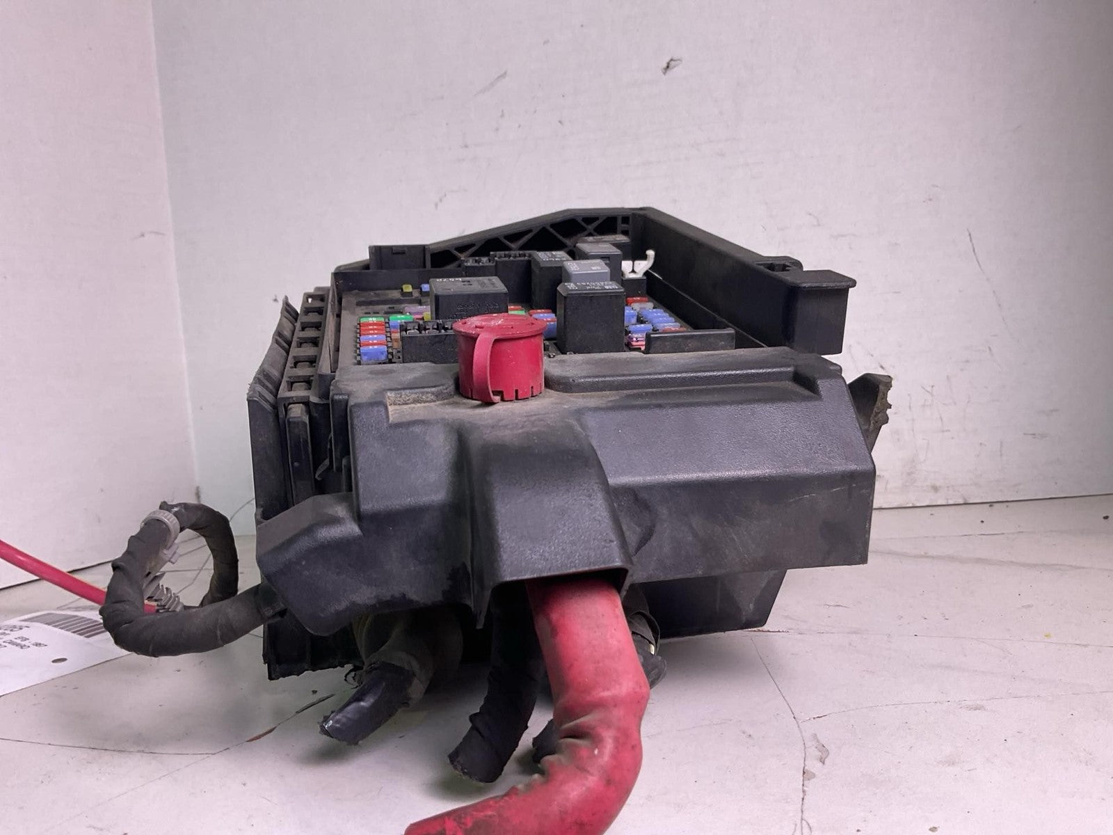 Engine Fuse Box CHEVY CAMARO 16 172