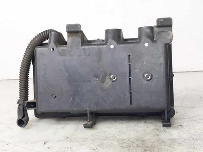 Engine Fuse Box CHEVY EXPRESS 2500 03 04 05 06 0711