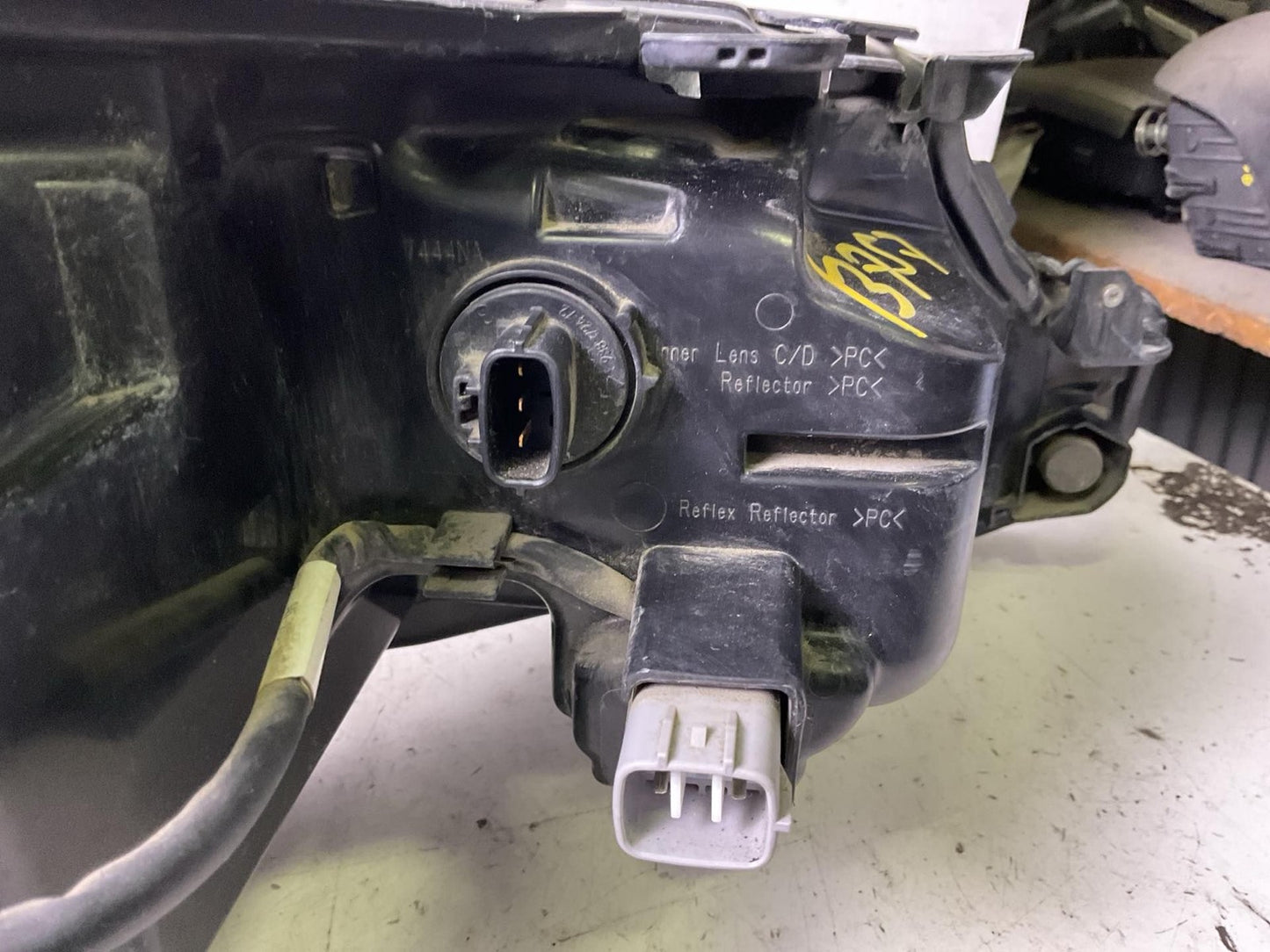 Headlamp Assembly TOYOTA CAMRY Left 18 19 20 21 22 23 249