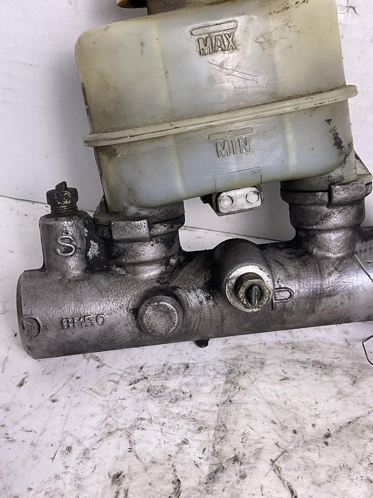 Master Cylinder NISSAN FRONTIER 98 99 00 01 023