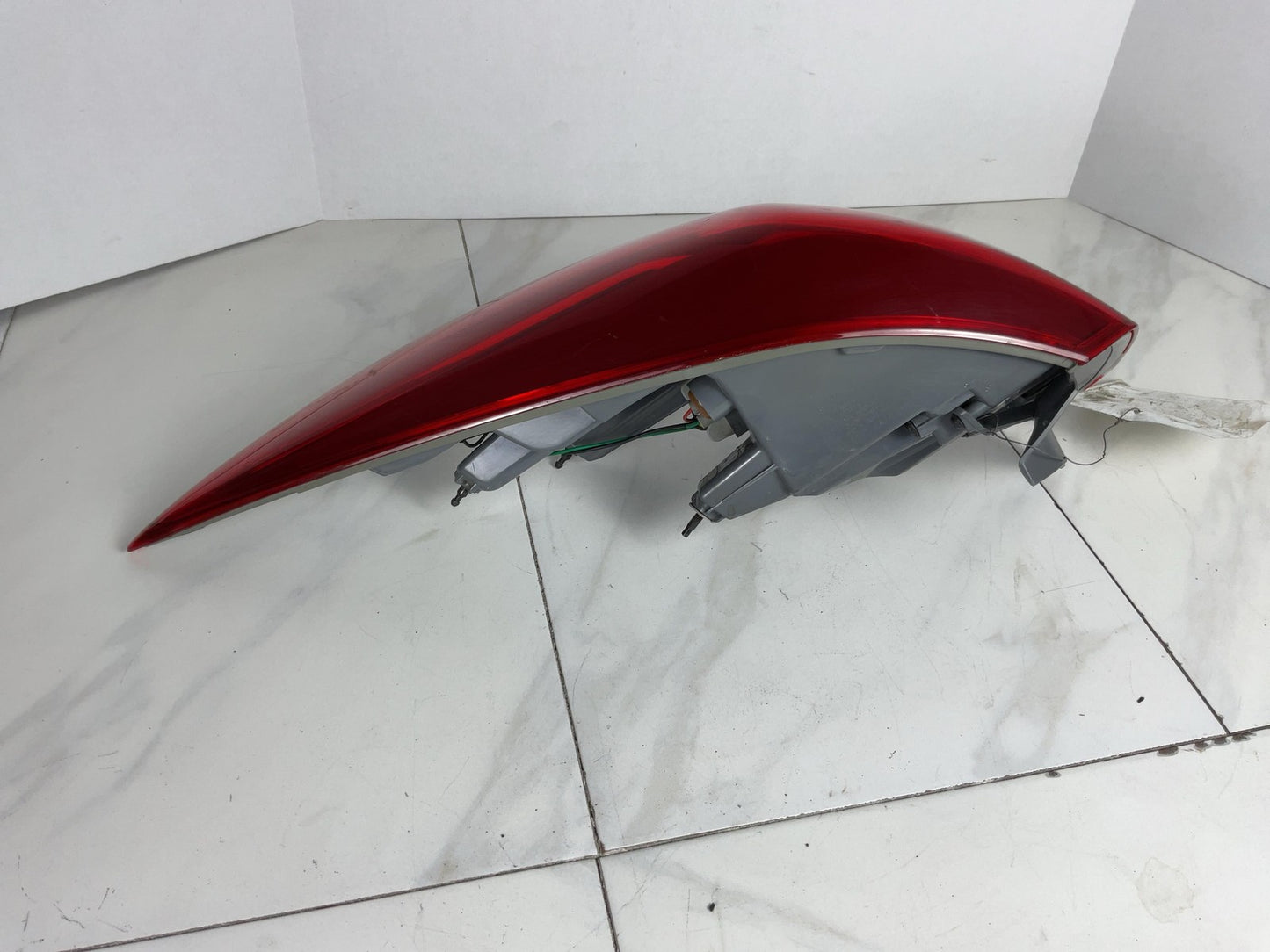 Tail Light Assembly HYUNDAI ELANTRA Right 17 182