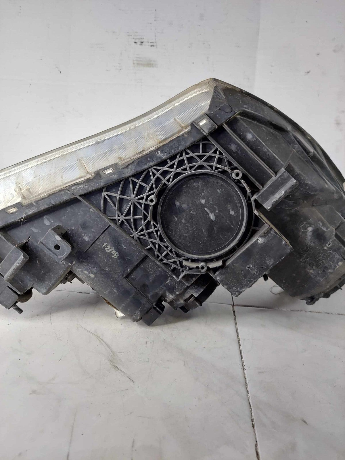 Headlamp Assembly HYUNDAI GENESIS Left 09 10 11 125