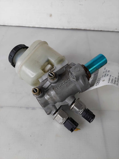 Master Cylinder INFINITI FX SERIES 03 04 050