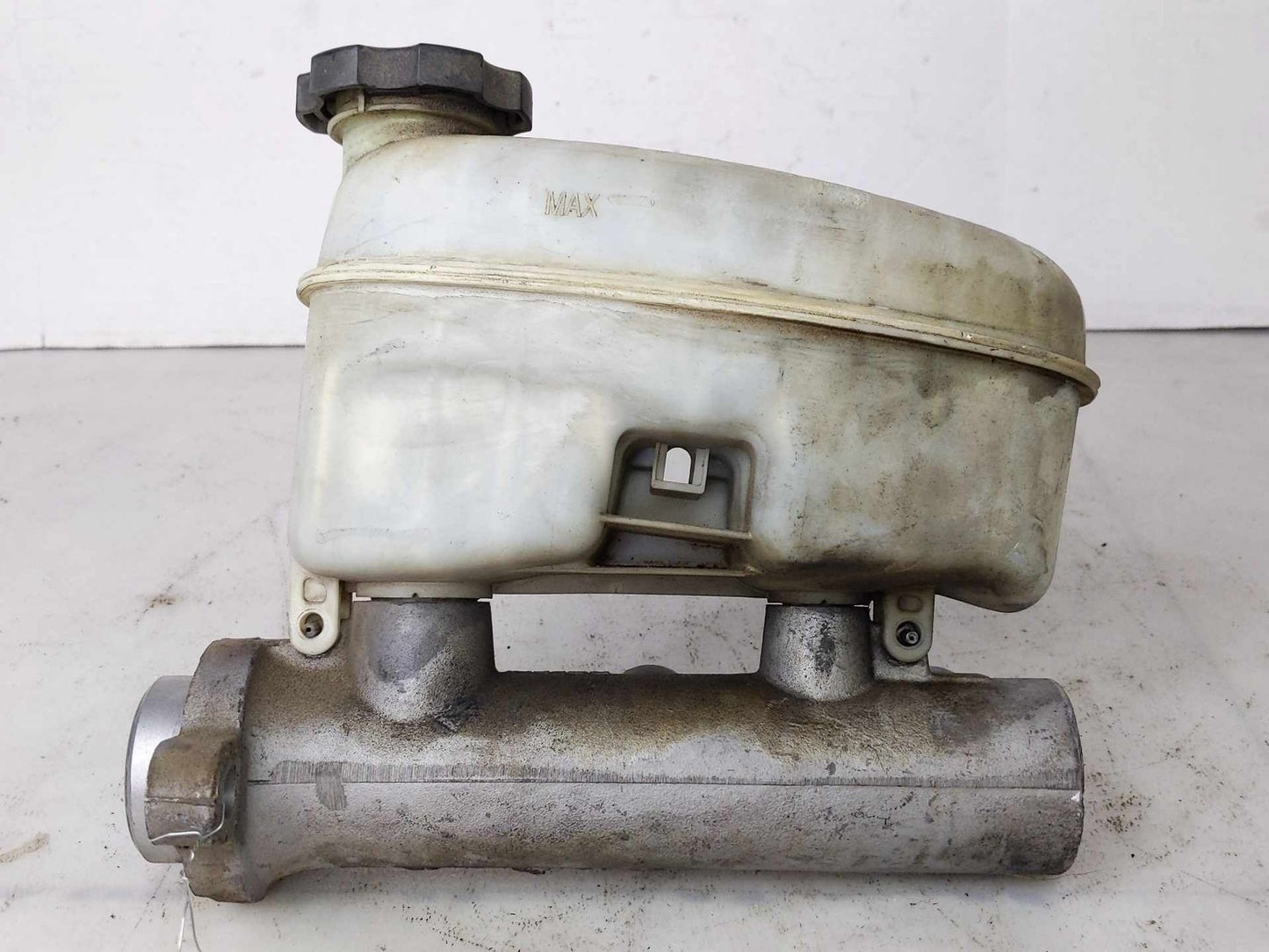 Master Cylinder CHEVY SILVERADO 1500 03 04 05 06 070
