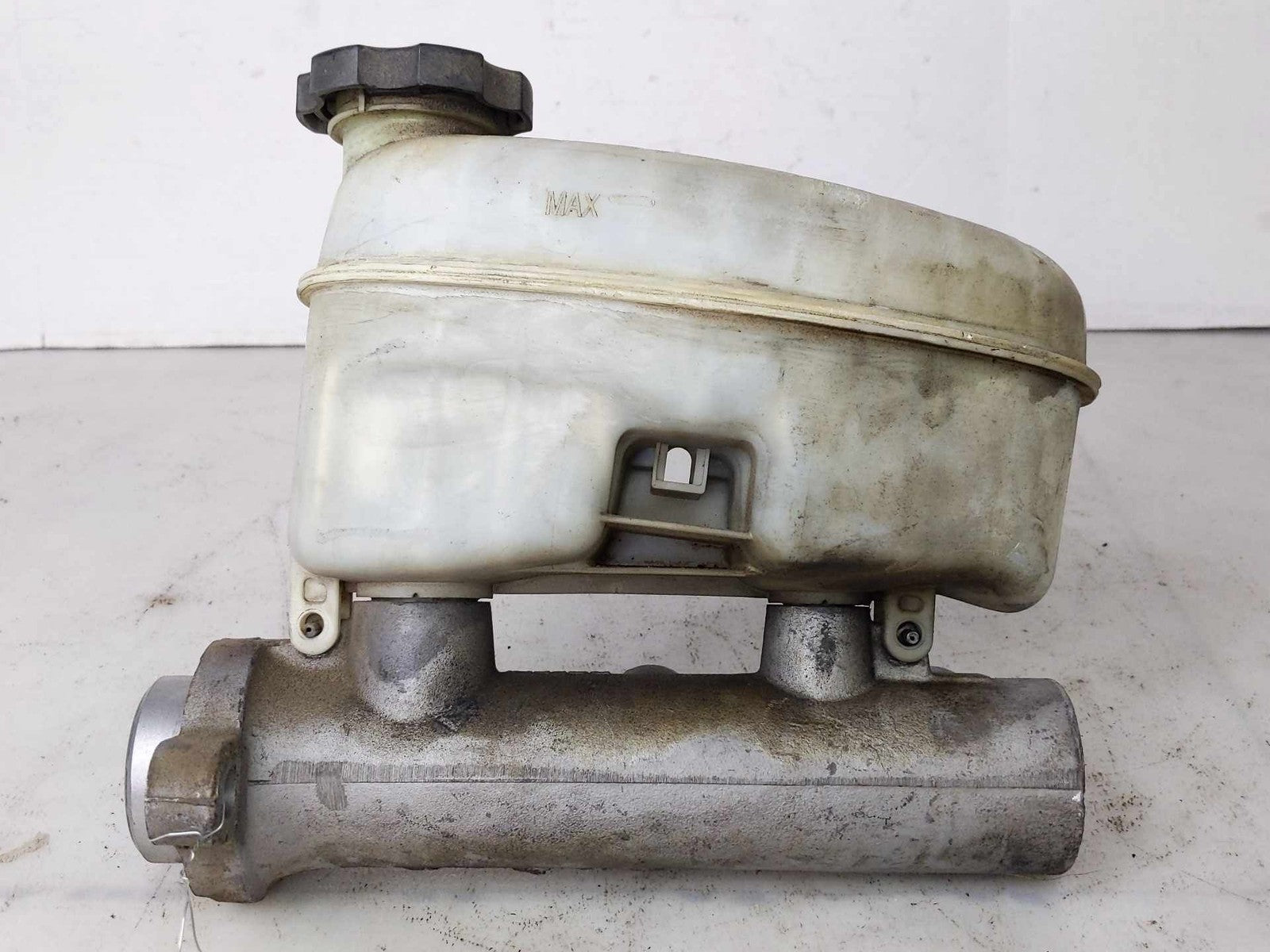 Master Cylinder CHEVY SILVERADO 1500 03 04 05 06 070