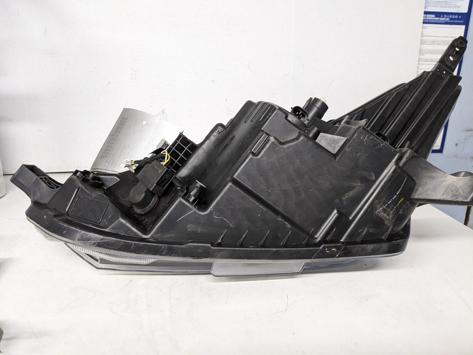 Headlamp Assembly NISSAN VERSA Left 20 21 222