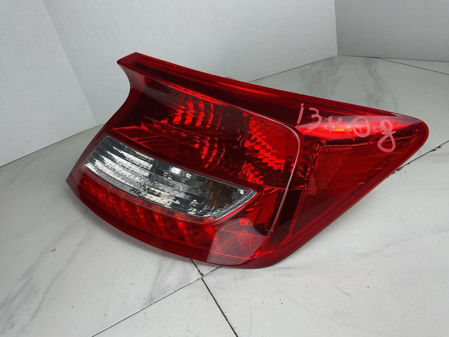 Tail Light Assembly HONDA CIVIC Right 12 135